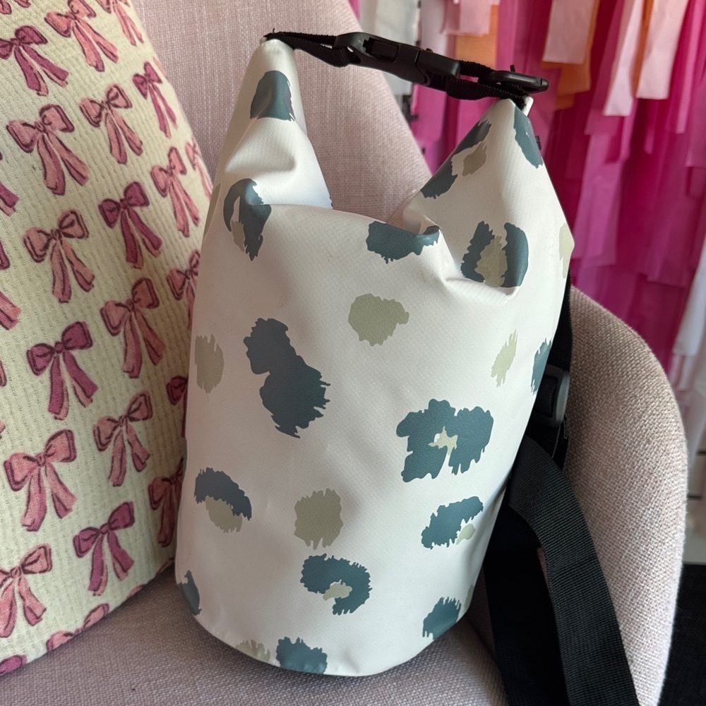 Stylish White and Gray Women's Bag